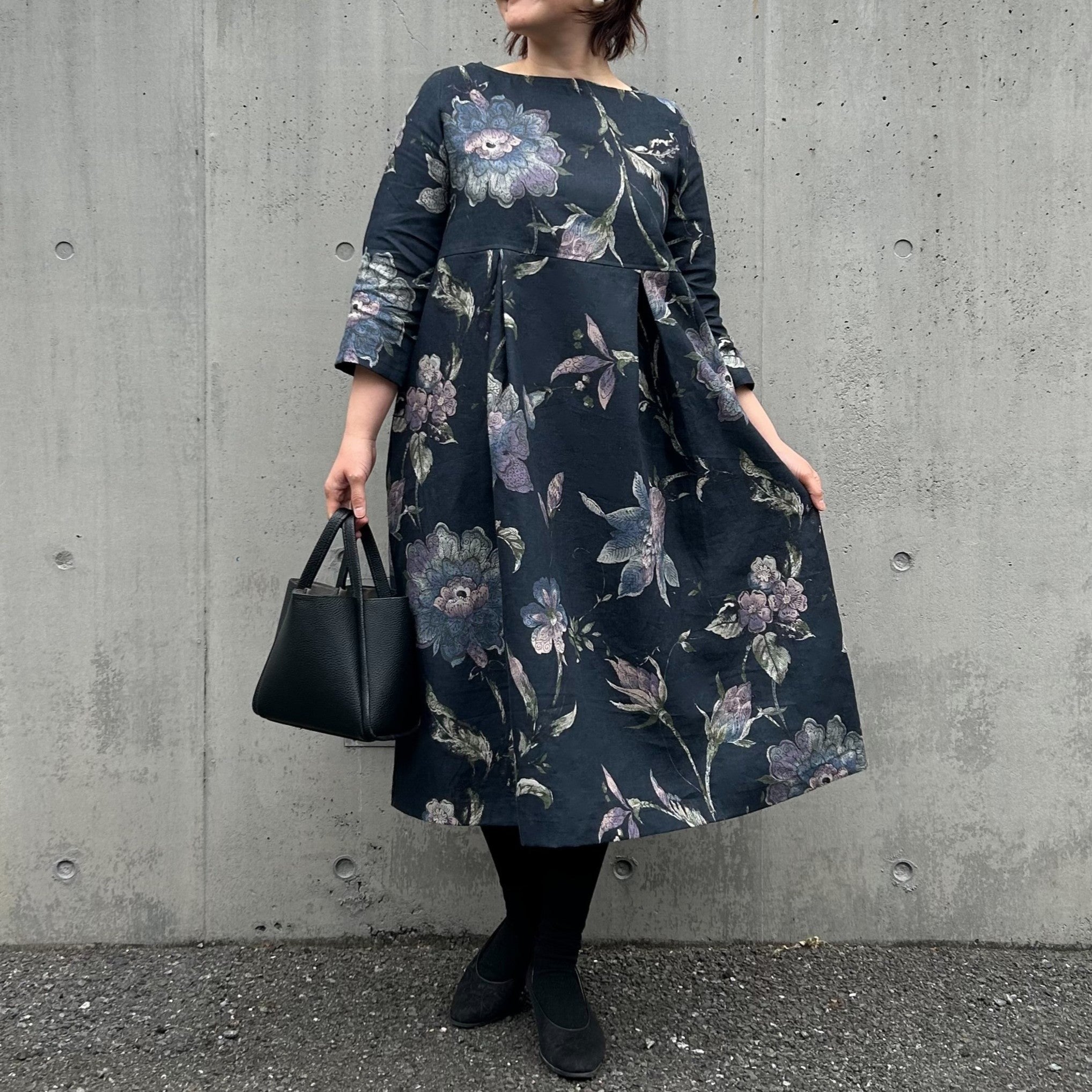 リネンフラワープリント長袖ワンピース | ef rutine